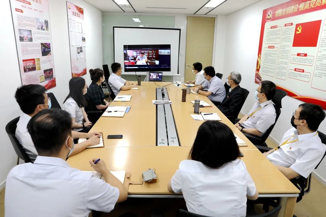 海棠书屋
党委召开庆祝建党99周年暨七一表彰大会